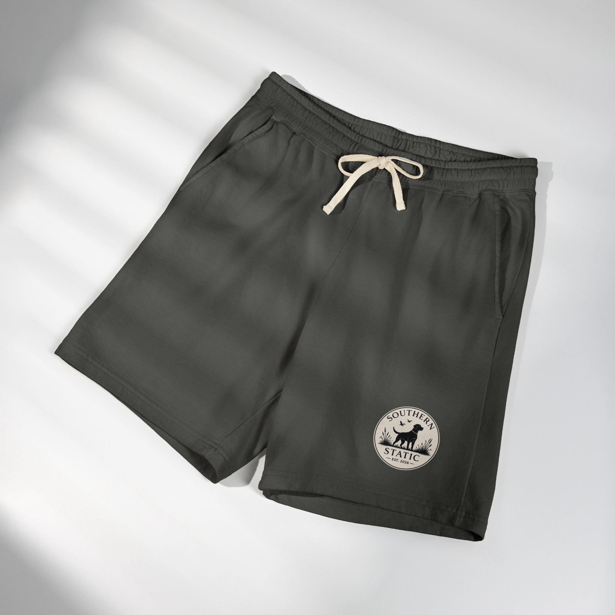 Lightweight Fleece Sweat Shorts — Casual Garment-Dyed Comfort with Small Mountain Logo